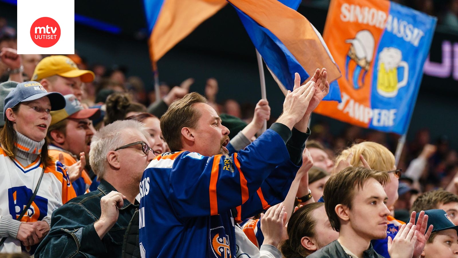 Tappara Kannattajilta Upea Tempaus Turussa Hienoa Kulttuuria