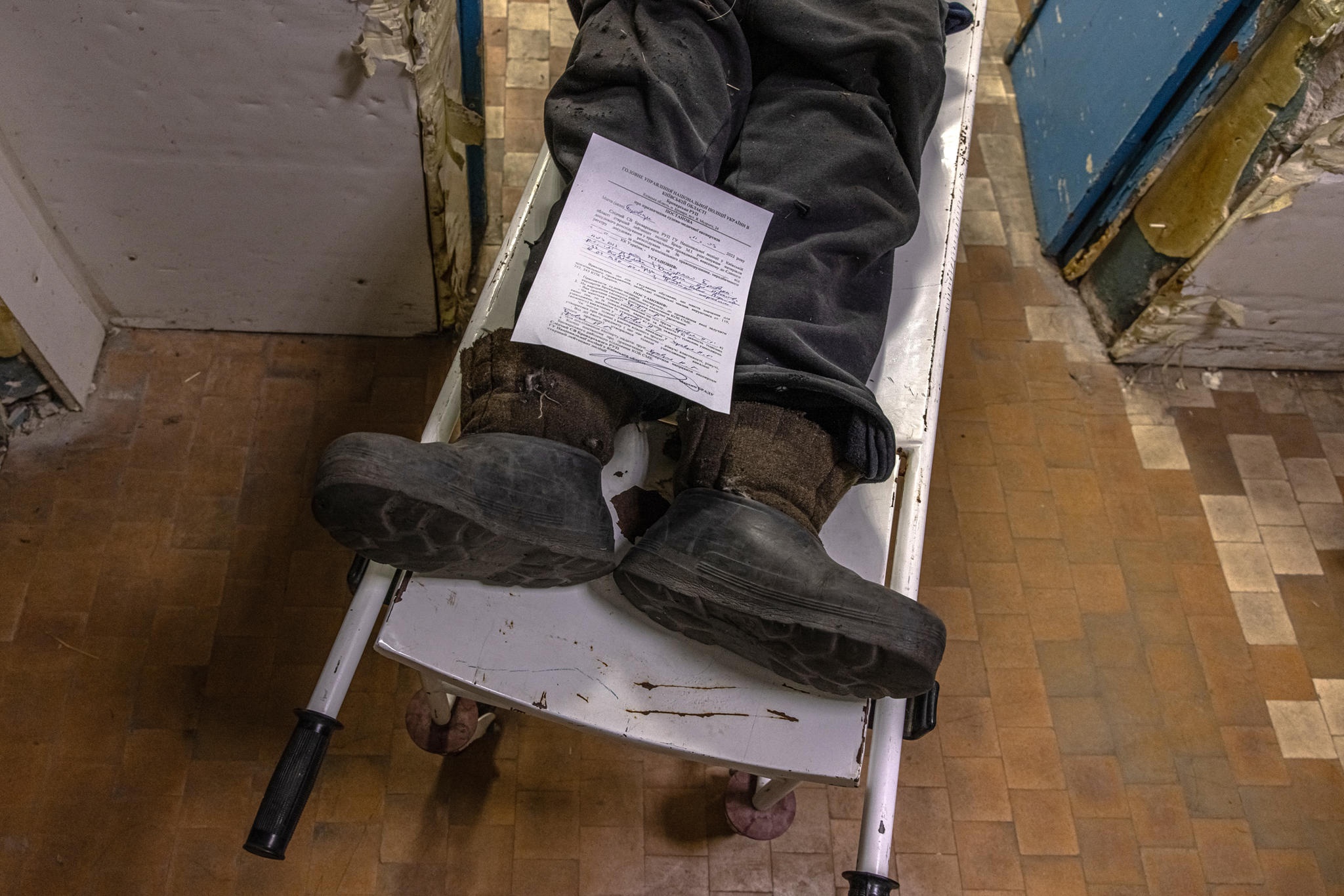 Kuollut henkilö sairaalasssa Ukrainan sodan aikaan.