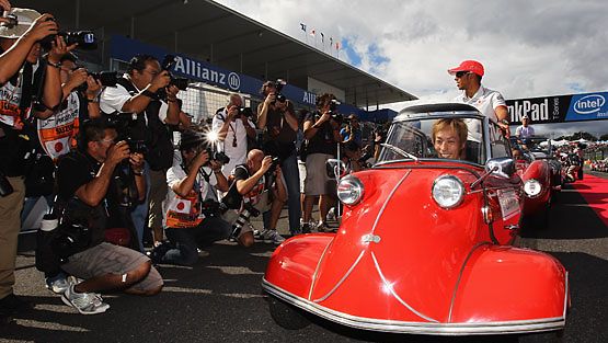 Lewis Hamilton Messerschmittissa, kuva: Paul Gilham/Getty Images