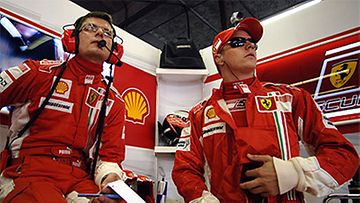 Chris Dyer ja Kimi Räikkönen, kuva: Ferrari