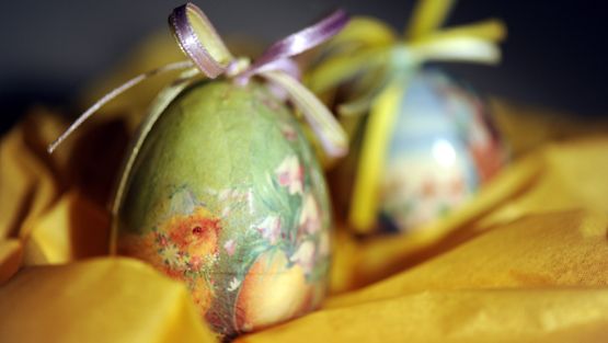 Koristellut munat Pohjois-Euroopan pääsiäisperinteeseen ovat kuuluneet 1500-luvulta lähtien.