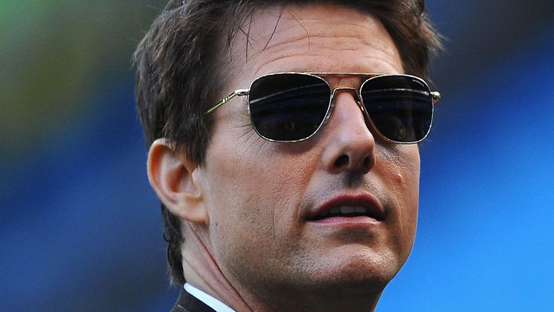 Tom Cruisen tähdittämän elokuvan ensi-iltaa siirrettiin ampumistragedian vuoksi.
