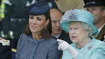 Catherine Middleton keskusteli kuningatar Elisabet II:n kanssa.
