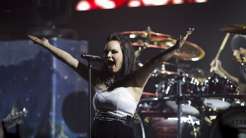 Nightwish esiintyi Helsingin jäähallissa 10.3.2012.