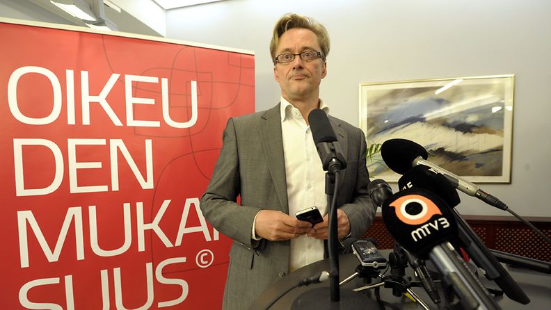 SDP:n puoluesihteeri Mikael Jungner piti lehdistöinfon Helsingissä 25. tammikuuta 