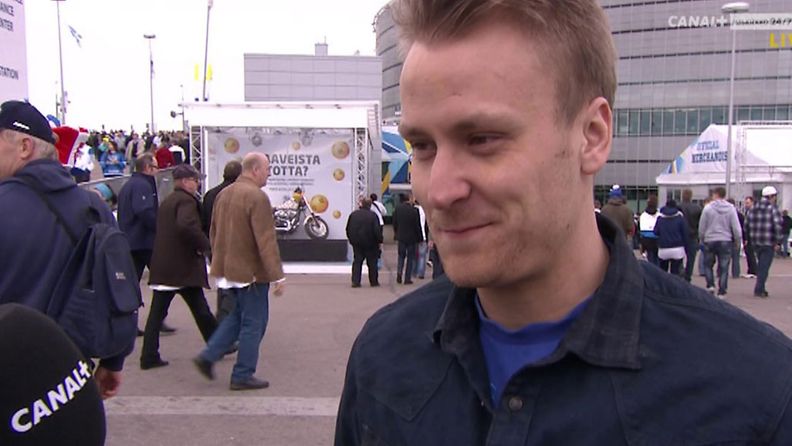 Idols-juontaja Heikki Paasonen oli Viivin vieraana.