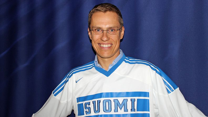 Alexander Stubb Suomen pelissä 14.5.2012.