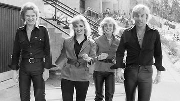Suomalainen lauluyhtye Finntastic 7. huhtikuuta 1979. Finntasticissa esiintyivät Pepe Willberg (vas), vuoden 1978 Miss Suomi Seija Paakkola, vuoden 1977 Miss Suomi Armi Aavikko ja Danny eli Ilkka Lipsanen. 