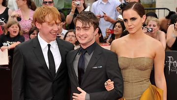 Tähdet edustavat viimeisen Harry Potter -elokuvan ensi-illassa.