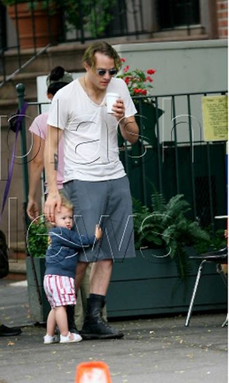 Heath Ledger ja tuolloin 2-vuotias Matilda New Yorkissa 2007.