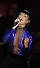 Alicia Keys esiintyi näyttävästi Monacossa.