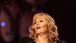 Madonna Live Earth -konsertissa Lontoossa. (Kuva: Dave Hogan/Getty Images)