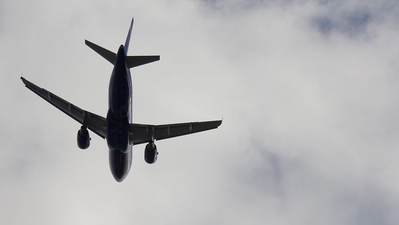 Lentomysteeriä pohditaan MTV3 Faktalla. Kuvan lentokone ei liity tapaukseen.