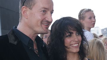 Jenni Banerjee ja Olli Saarela (Kuva: MTV3)