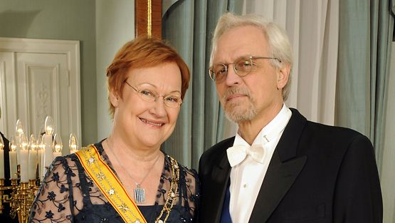 Tarja Halonen ja Pentti Arajärvi 6.12.2010