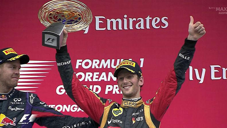 Romain Grosjeanilta irtosi hymy Korean GP:n palkintopallilla.