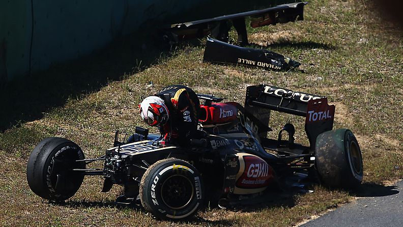 Kimi Räikkönen ajoi ulos Korean GP:n perjantain harjoituksissa.