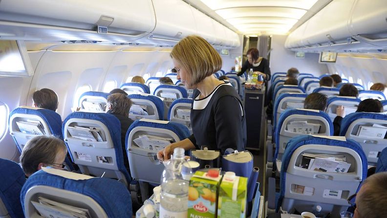 Finnairin alihankkijan ulosmarssista johtuen yhtiön lennoilla ei tarjoilla ruokaa. 
