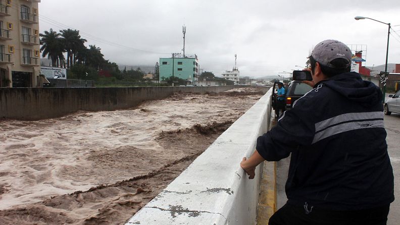 Huacapa river in Chilpancingo, Mexico, 16 September 2013