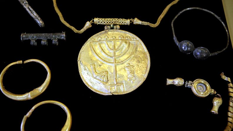  Arkeologit löysivät kulta-aarteen Jerusalemista.