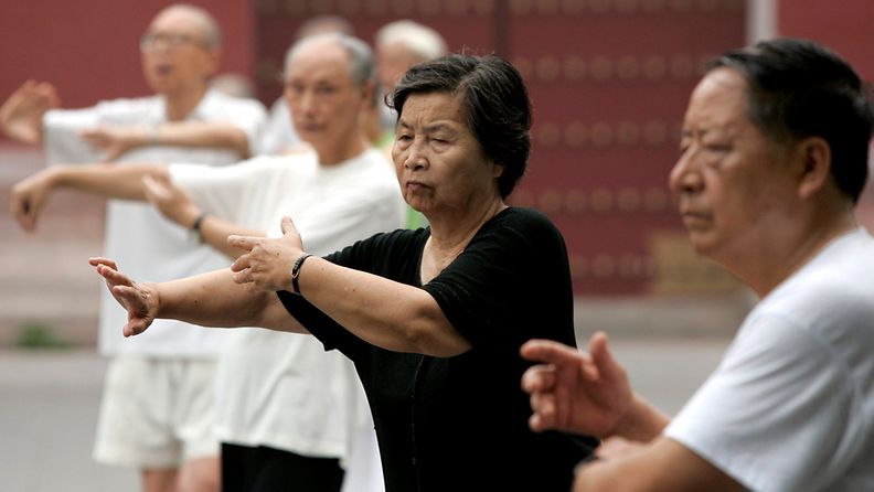 Tai-chi on iäkkäiden kiinalaisten keskuudessa suosittu liikuntalaji.