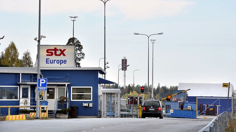 STX:n Rauman telakan pääsisäänkäynti iltapäivällä 12. syyskuuta 2013. Torstaina levisi tieto telakan mahdollisesta lakkauttamisesta.