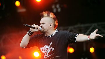 Klamydian laulaja Vesku Jokinen.