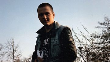 Klamydian laulaja Vesku Jokinen 18-vuotiaana.