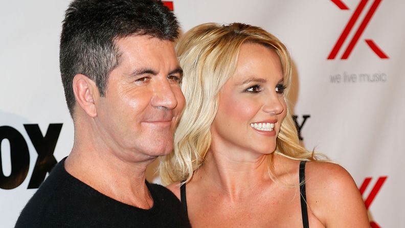 Simon Cowell ei halunnut jatkaa Britney Spearsin sopimusta.