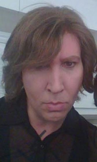 Tältä Marilyn Manson näyttää nykyään ilman maskiaan.