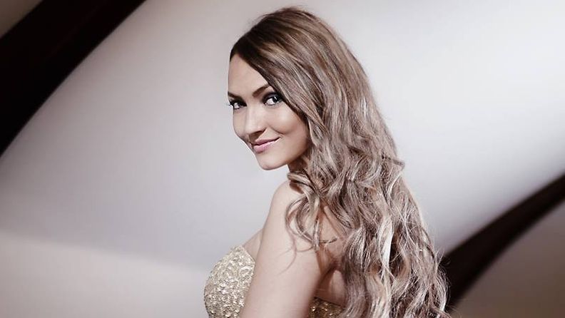 Maija Kerisalmi edustaa Suomea Miss Maailma -kisoissa.