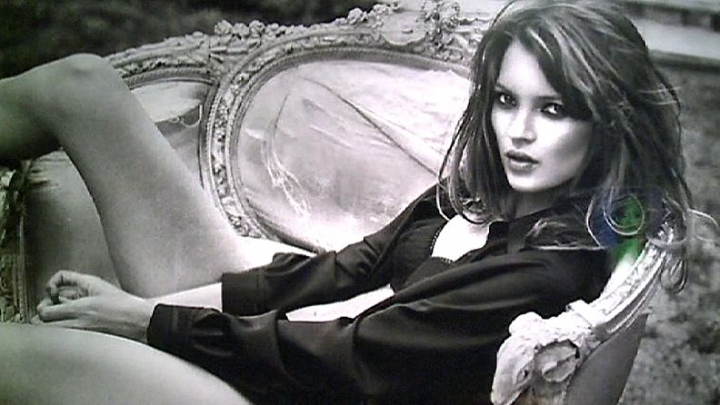 Kate Mossin kuva huutokaupataan Lontoossa Christie'sin huutokaupassa 25. syyskuuta.