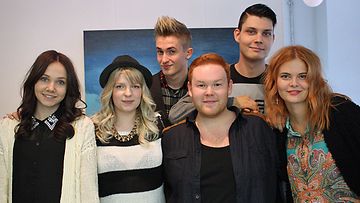 Idols-kilpailijat Sara Kurkola, Mitra Kaislaranta, Joseph Miettinen, Ville Niskanen, Niko Brotkin ja Erika Vikman