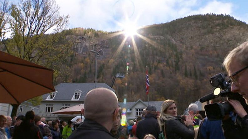 Rjukanin kylä sai oman talviaurinkonsa.