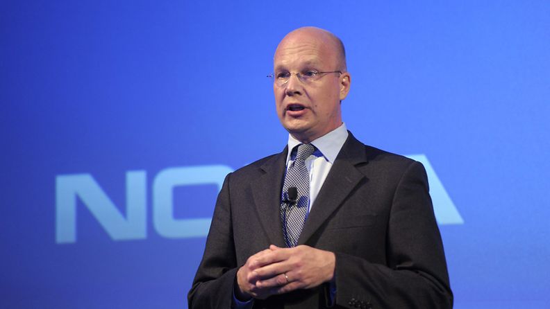 Timo Ihamuotila ei lupaa Nokian osakkaille vielä pääomaa puhelinliiketoiminnan myyntituloista.