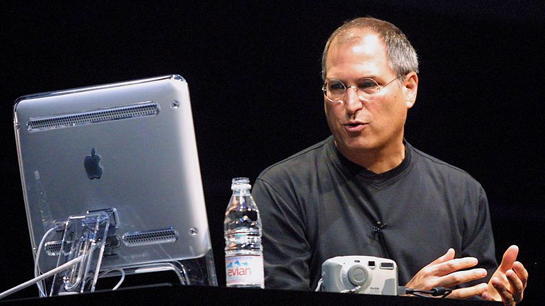 Steve Jobs vuonna 2001.