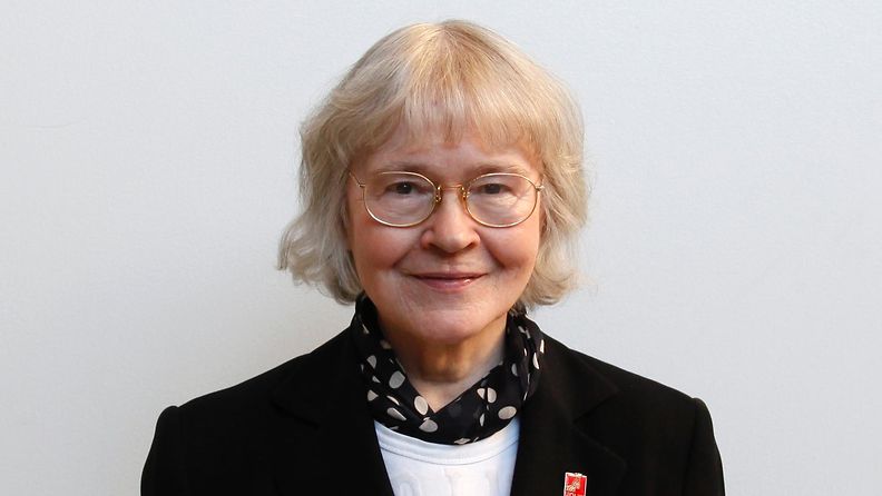 Kuurojen Liiton entinen toiminnanjohtaja ja Kuurojen maailmanliiton kunniapuheenjohtaja, järjestöneuvos Liisa Kauppinen saa ensimmäisenä suomalaisena YK:n ihmisoikeuspalkinnon. 