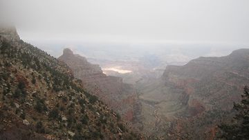Grand Canyon sumupilven alla 2013. Kuva: Jussi Hakanen