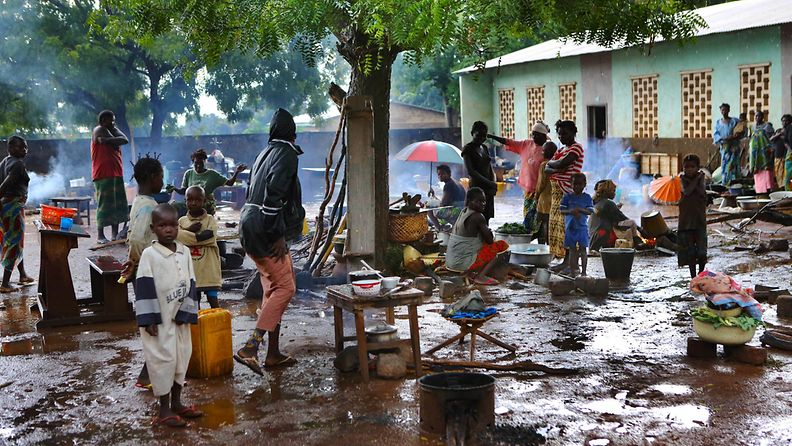 Keski-Afrikan levottomuuksia paenneita pakolaisia Boucassa 18. lokakuuta. Kuva: Lääkärit ilman rajoja -järjestö