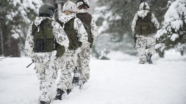 Puolustusvoimat esitteli maavoimien uudistettua taistelutapaa Santahaminassa Helsingissä 18. helmikuuta 2013.