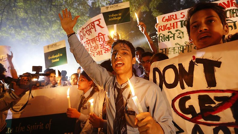 mielenosoitus Intia raiskaus