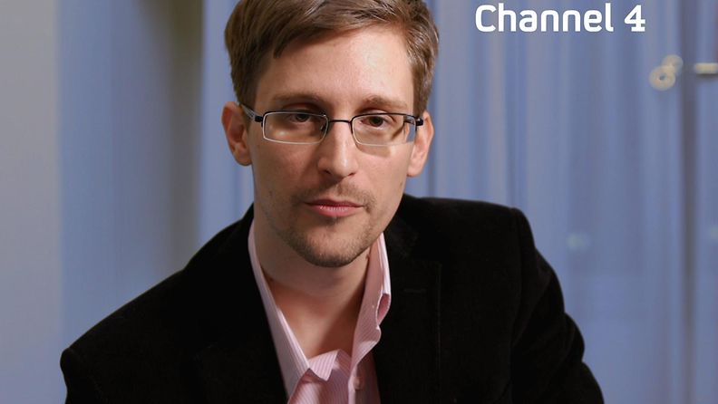 Snowden Britannian neloskanavan vaihtoehtoisessa joulutervehdyksessä.