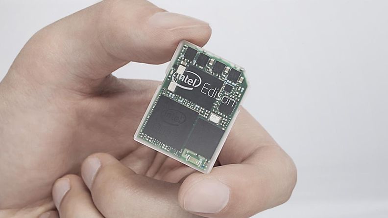 Intel Edison on SD-kortin kokoinen minitietokone, joka sisältää langattomat yhteydet.