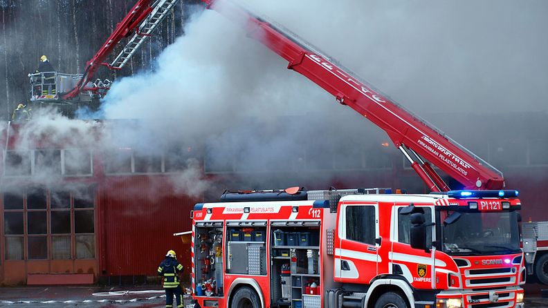 Kangasalla syttyi 1. marraskuuta 2013 tulipalo kirpputorina toimivassa hallissa. 