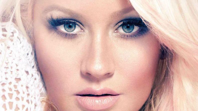 2012: Christina Aguilera on Billboard-lehden kansikuvanainen.