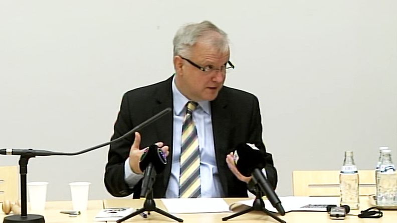 Olli Rehn esittelee ALDEn eurovaaliteemoja