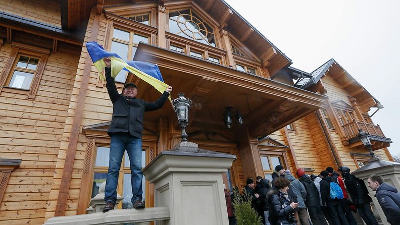 Ukraina presidentti Viktor Janukovitsh huvila villa mökki öky Kiova (7)