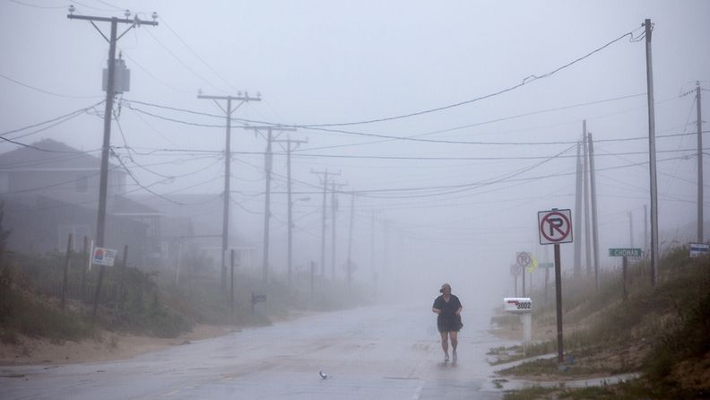 Myrsky piiskaa Pohjois-Carolinaa. EPA