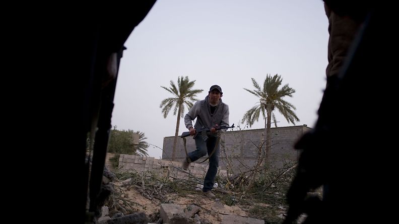 Kapinallissotilas Misratan kaupungissa Libyassa.