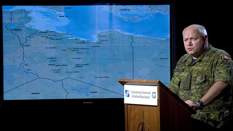 Naton Libyan-operaation johtaja Charles Bouchard.